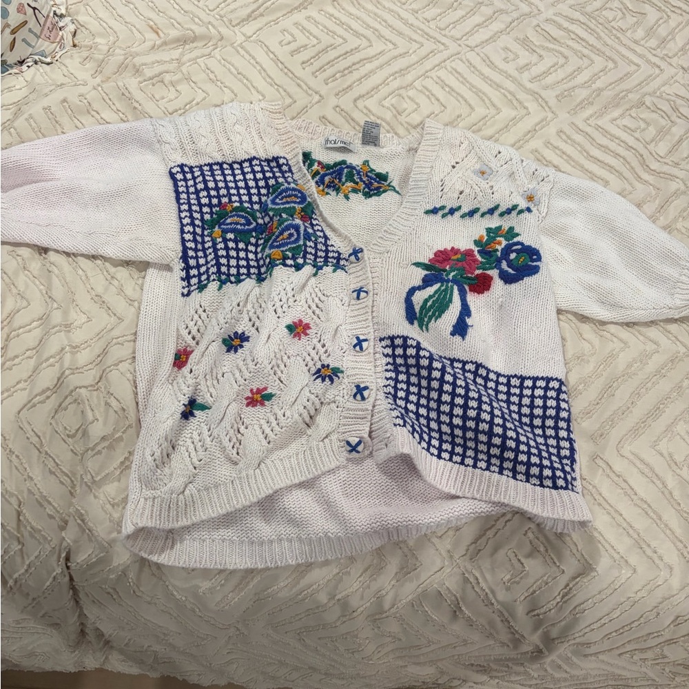 Floral Embroidered Women's Cardigan